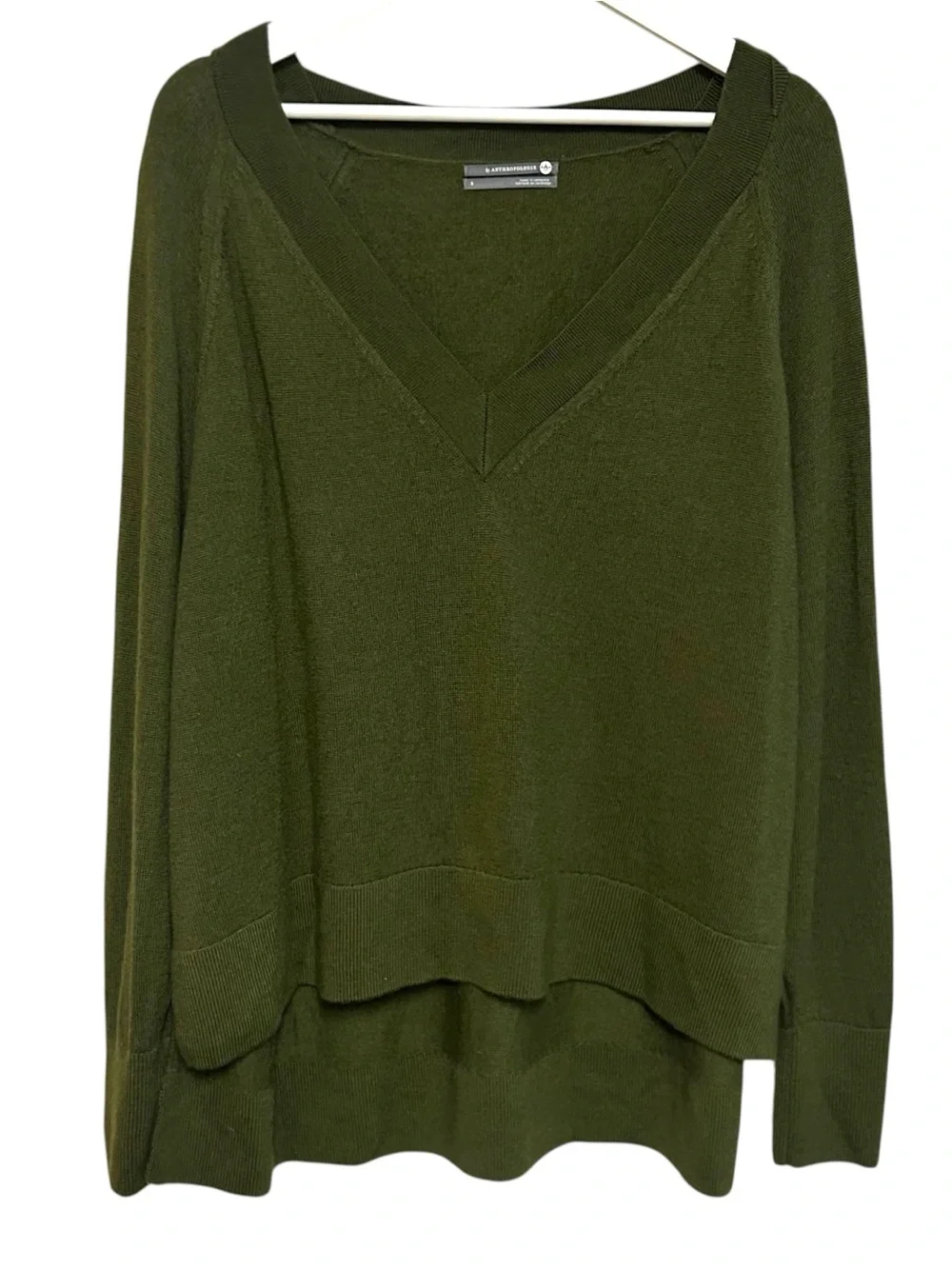 Anthropologie S 100% merino wool gabby oversized sweater v-neck high low hemline